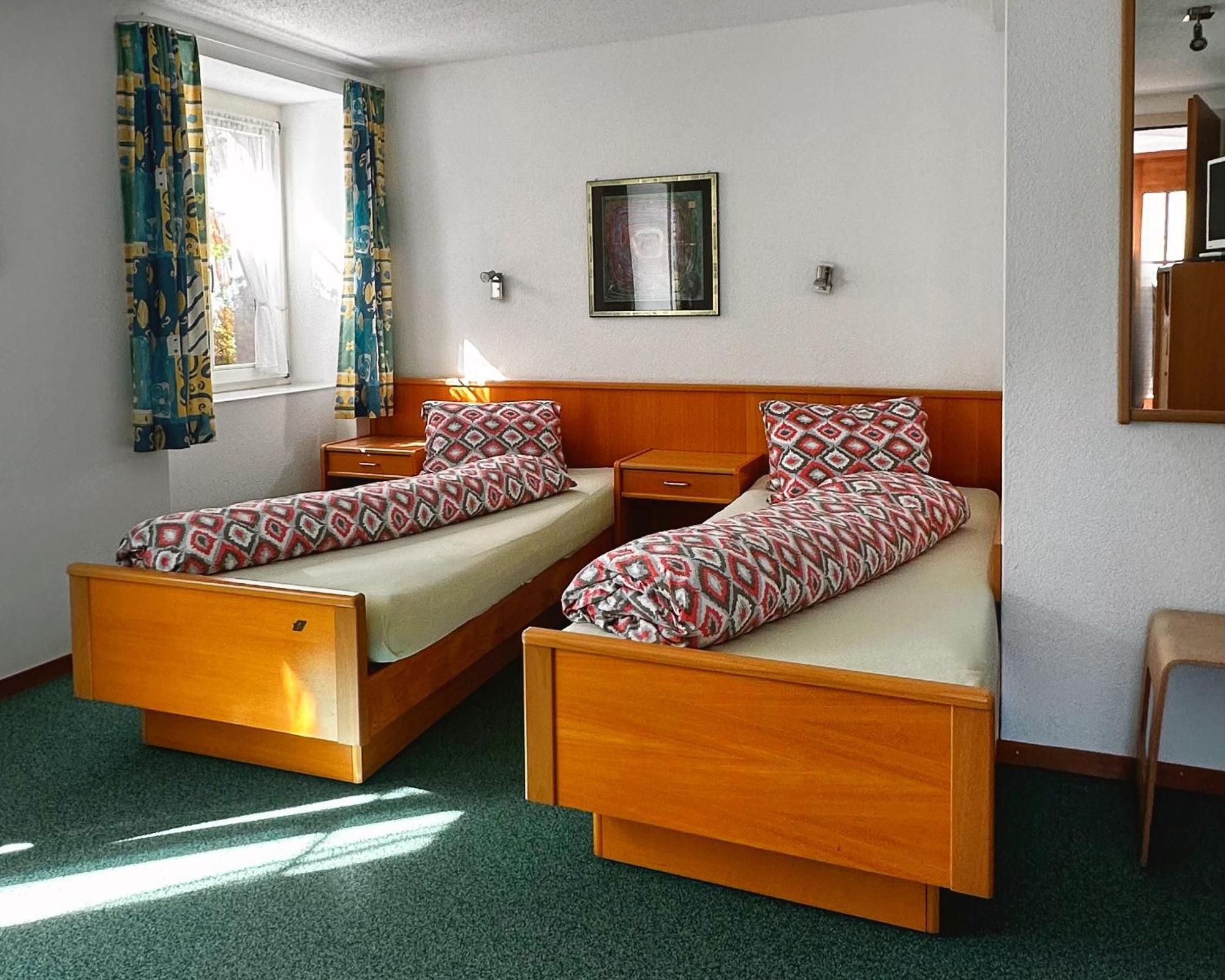 Hotel Loewen Monchaltorf Eksteriør bilde