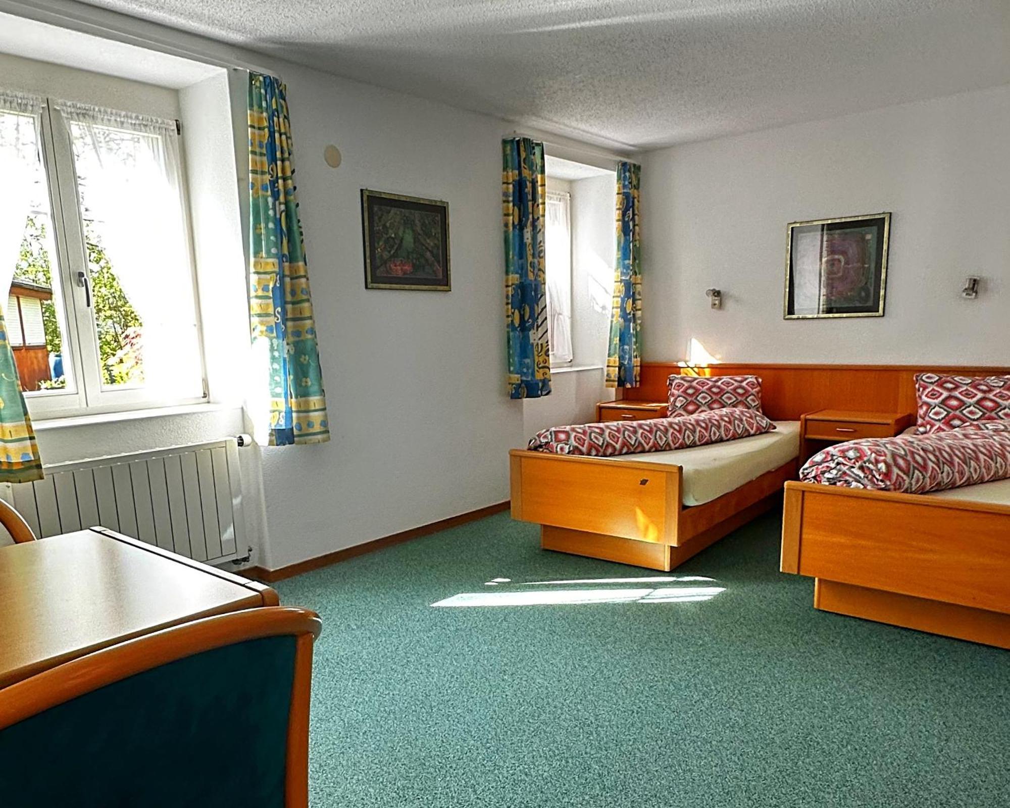 Hotel Loewen Monchaltorf Eksteriør bilde